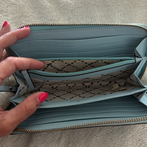 Kate Spade eggshell blue wallet, EUC - Picture 5 of 8